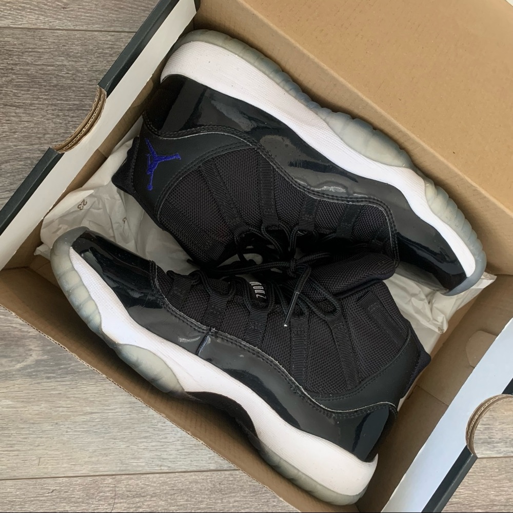 2016 Retro Jordan Space Jam 11